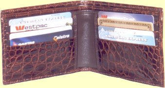 crocodile credit card wallet inside features