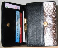 Ladies tiger snake purse inside features